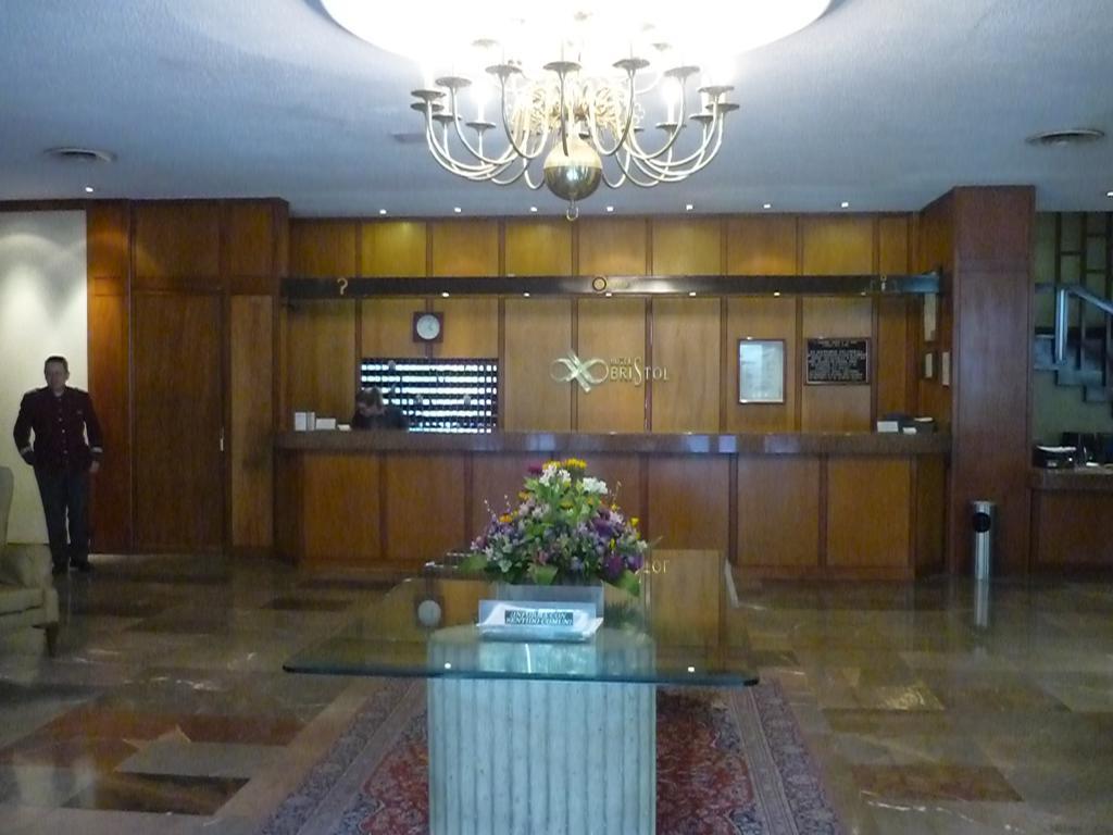 Hotel Bristol เม็กซิโกซิตี้ ภายนอก รูปภาพ