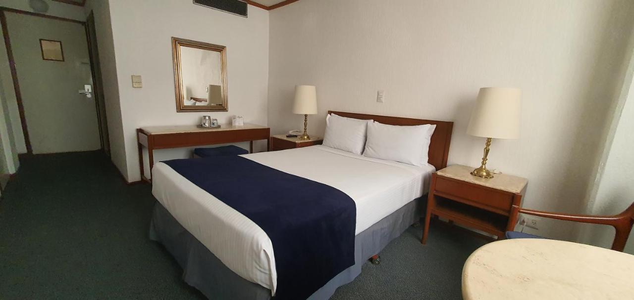 Hotel Bristol เม็กซิโกซิตี้ ภายนอก รูปภาพ