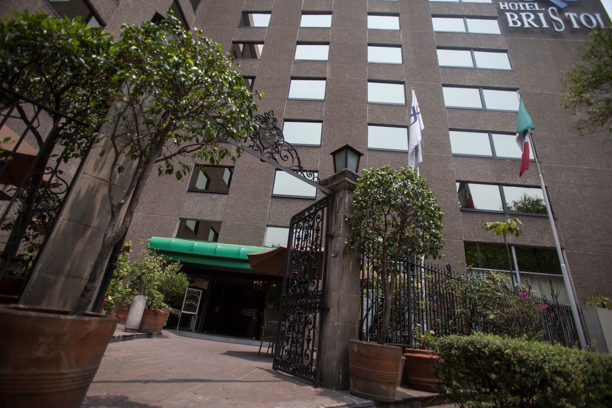 Hotel Bristol เม็กซิโกซิตี้ ภายนอก รูปภาพ